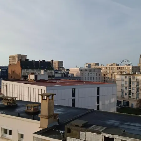 Grand Pavois, 28 Rue Anatole France, Plein Centre, Parking Prive, Ascenseur, Arrivee Autonome, Apartment *